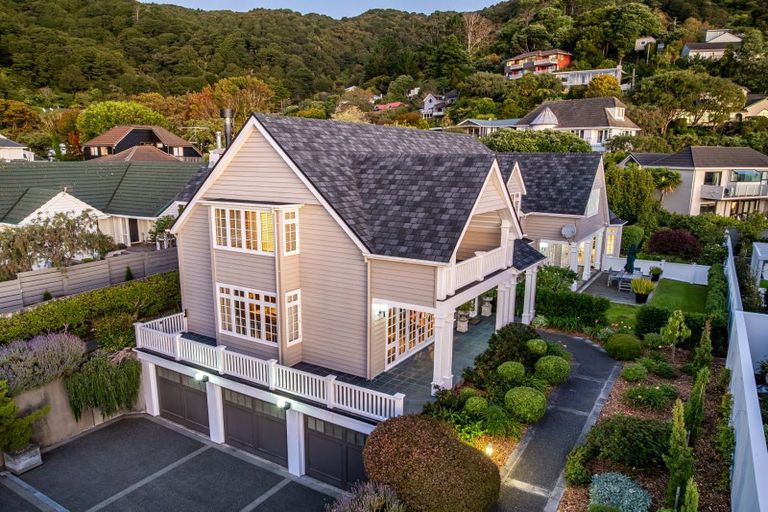 Photo of property in 4-6 Cheviot Road, Lowry Bay, Lower Hutt, 5013