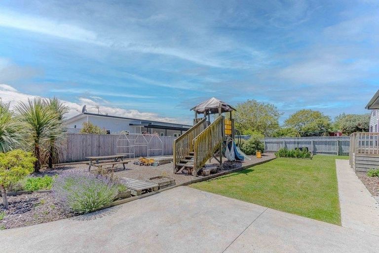 Photo of property in 4 Tenga Street, Putiki, Whanganui, 4501