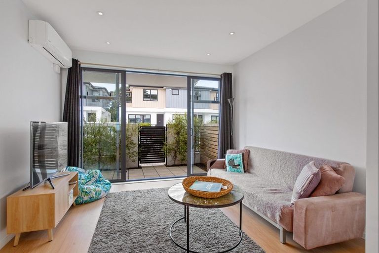 Photo of property in 5/445 Hibiscus Coast Highway, Orewa, 0931