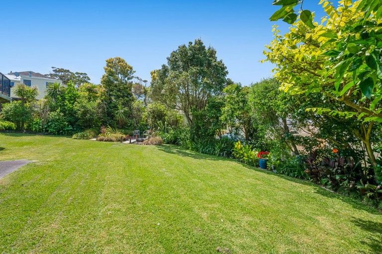 Photo of property in 12 Mariner Drive, Gulf Harbour, Whangaparaoa, 0930