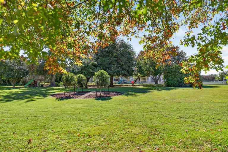 Photo of property in 195 Park Road, Parkvale, Carterton, 5792