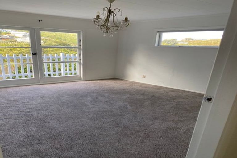 Photo of property in 70 Dominion Park Street, Johnsonville, Wellington, 6037