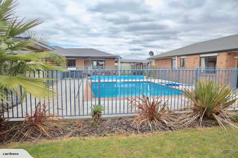 Photo of property in 2 Mayfair Close, Whitianga, 3510