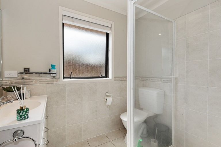 Photo of property in 79 Saint James Drive, Huntington, Hamilton, 3210