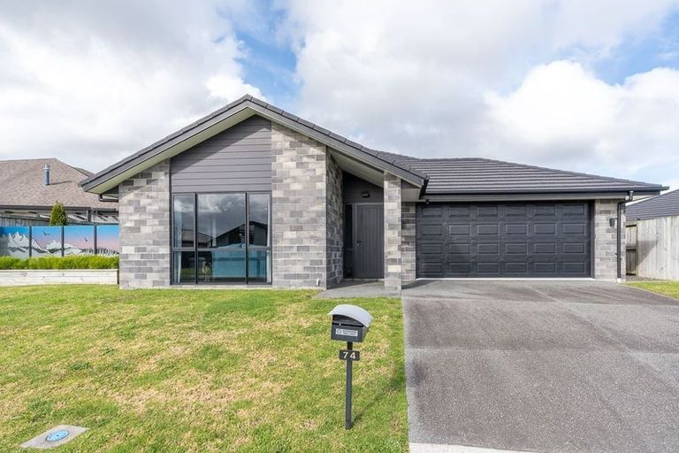 Photo of property in 74 Mataroa Crescent, Flagstaff, Hamilton, 3210