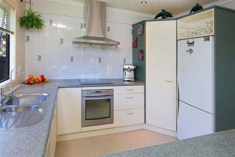 Photo of property in 3 Pippen Court, Henderson, Auckland, 0612