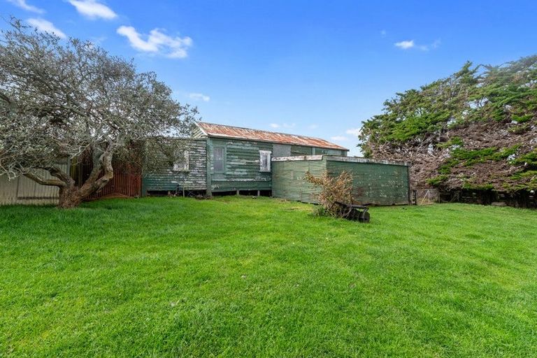 Photo of property in 180 Taupaki Road, Taupaki, Henderson, 0782