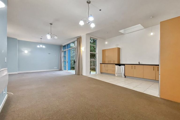 Photo of property in 7/30 Hanson Street, Mount Cook, Wellington, 6021