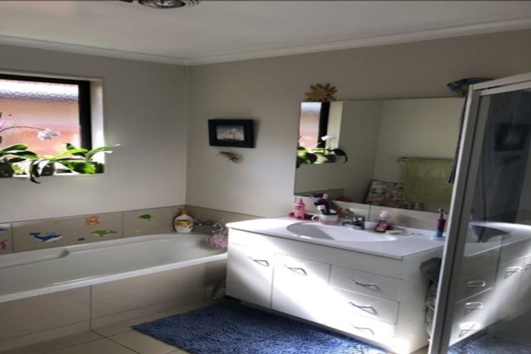 Photo of property in 11 The Palms, Rototuna, Hamilton, 3210