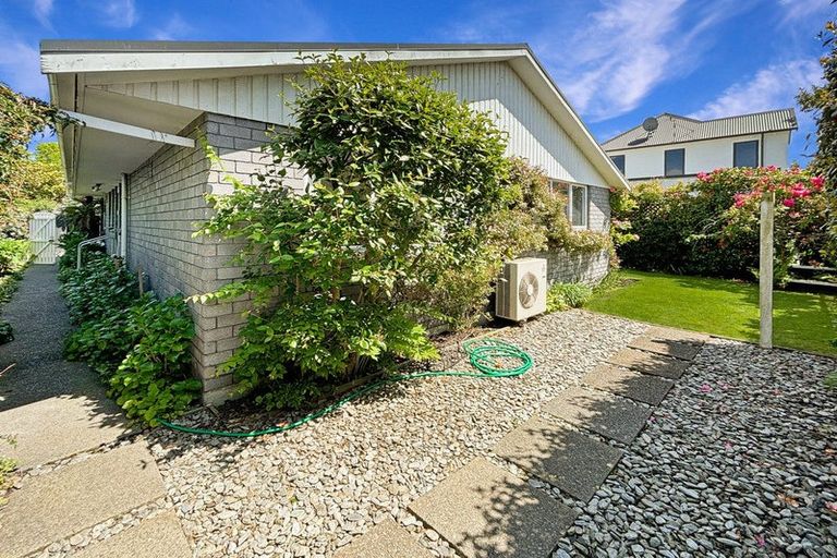 Photo of property in 2/95 Saint Albans Street, St Albans, Christchurch, 8014