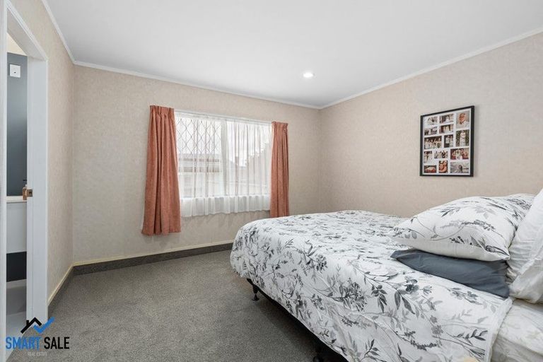 Photo of property in 19a Reid Road, New Lynn, Auckland, 0600