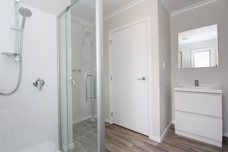 Photo of property in 14u4 Breckons Avenue, Nawton, Hamilton, 3200