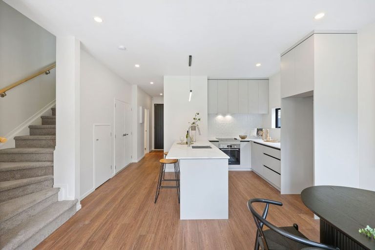 Photo of property in 8/36 Woodside Road, Massey, Auckland, 0614