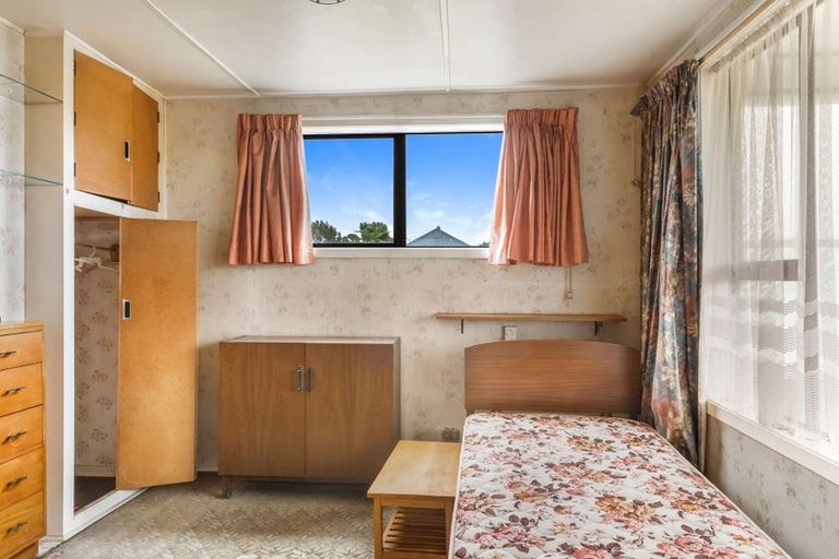 Photo of property in 38 Brougham Street, Westport, 7825