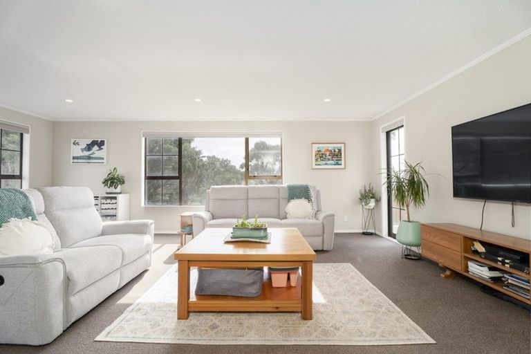 Photo of property in 55 Cambrian Street, Churton Park, Wellington, 6037