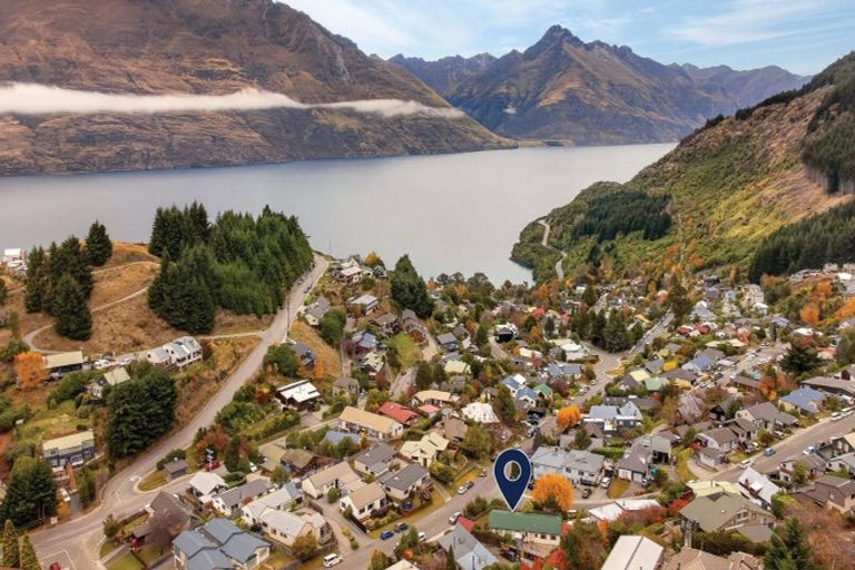 Photo of property in 1b Dart Place, Fernhill, Queenstown, 9300
