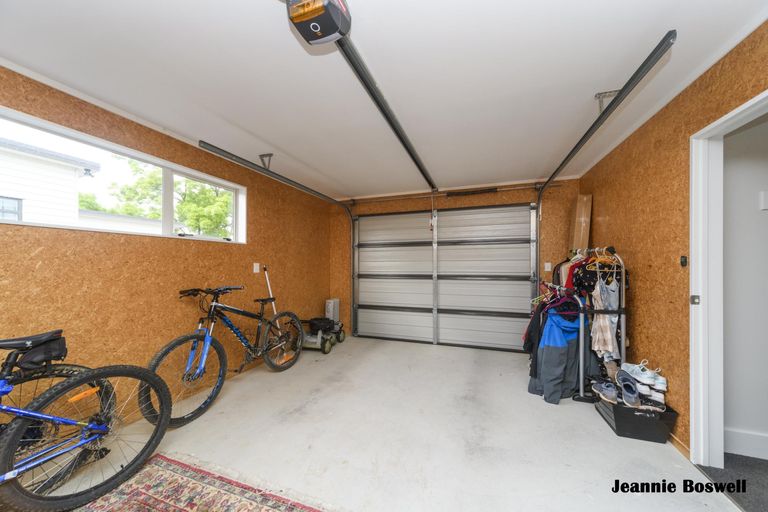 Photo of property in 10 Milton Street, Roslyn, Palmerston North, 4414