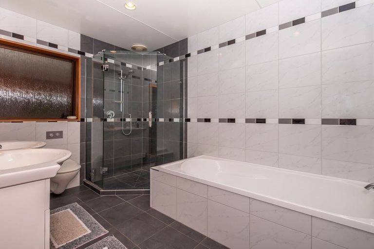 Photo of property in 158 Peel Street, Westport, 7825