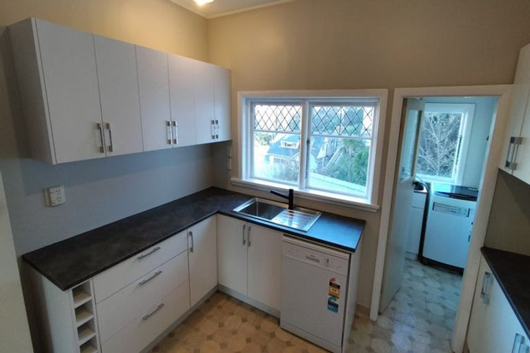 Photo of property in 33a Thompson Street, Mount Cook, Wellington, 6011