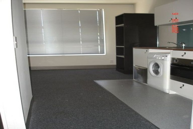 Photo of property in Urbane Apartments, 6/29 Webb Street, Mount Cook, Wellington, 6011