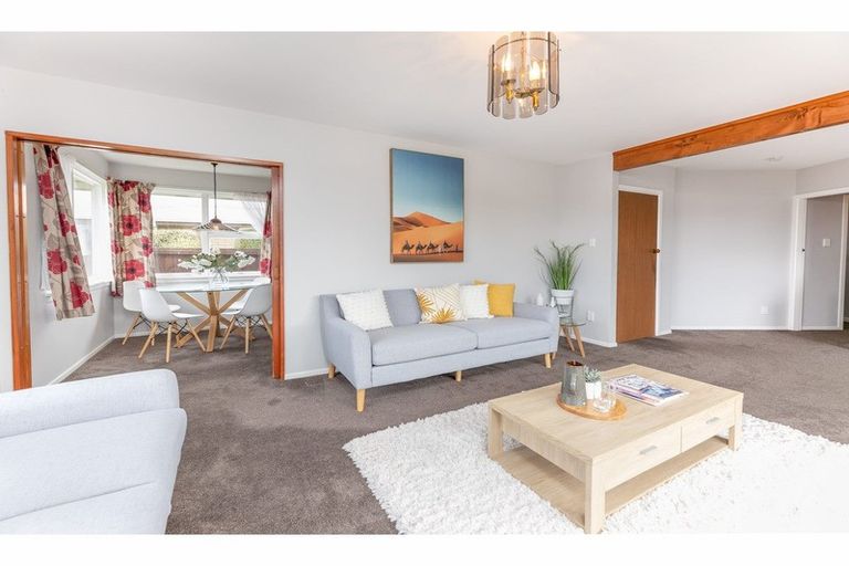 Photo of property in 37 Woodgrove Avenue, North New Brighton, Christchurch, 8083