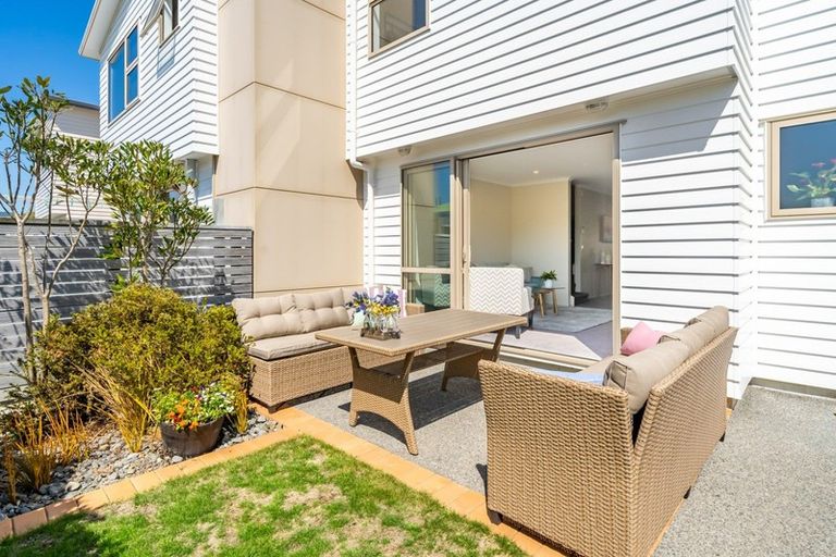 Photo of property in 5 Latimer Way, Petone, Lower Hutt, 5012