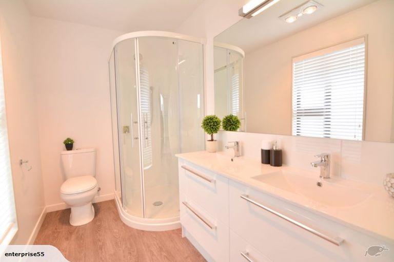 Photo of property in 12 Ardnave Lane, Broomfield, Christchurch, 8042