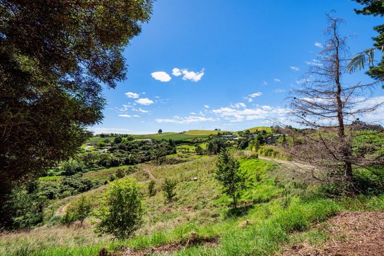 Photo of property in 359ra Kaitemako Road, Welcome Bay, Tauranga, 3175