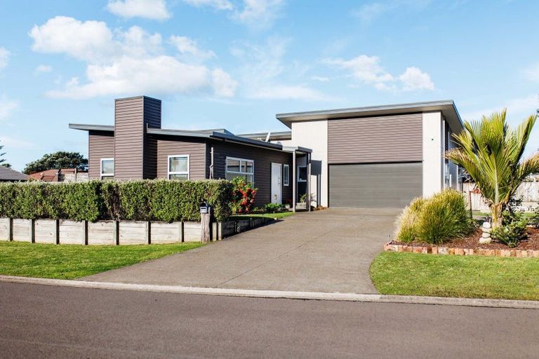 Photo of property in 52 Waterways Drive, Ohope, 3121