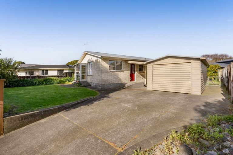 Photo of property in 16 Dillon Drive, Bell Block, New Plymouth, 4312