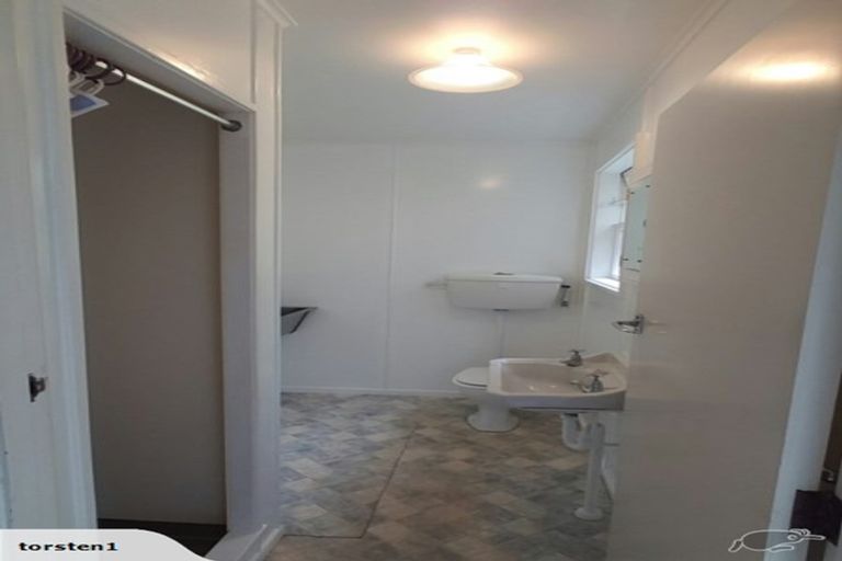 Photo of property in 24f3 Crieff Street, Northland, Wellington, 6012