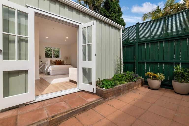Photo of property in 26 Anne Street, Devonport, Auckland, 0624