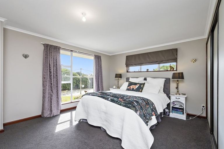 Photo of property in 55 Oriana Crescent, Hornby, Christchurch, 8042