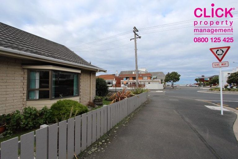 Photo of property in 34 Beach Street, Saint Clair, Dunedin, 9012