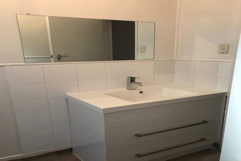 Photo of property in 2/47a Cook Street, Hamilton East, Hamilton, 3216