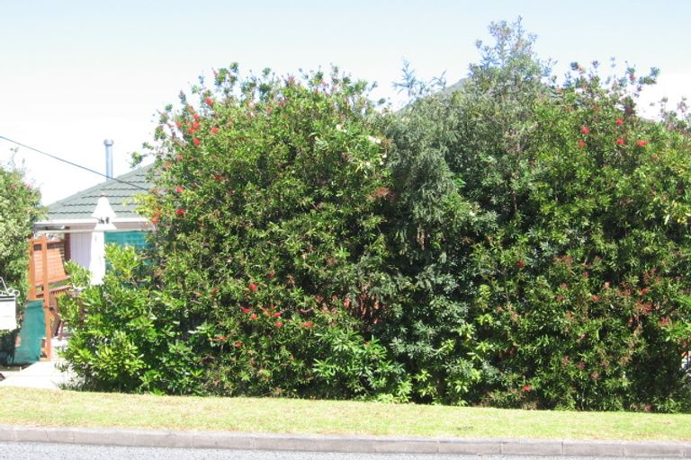 Photo of property in 3 Churchill Road, Murrays Bay, Auckland, 0630