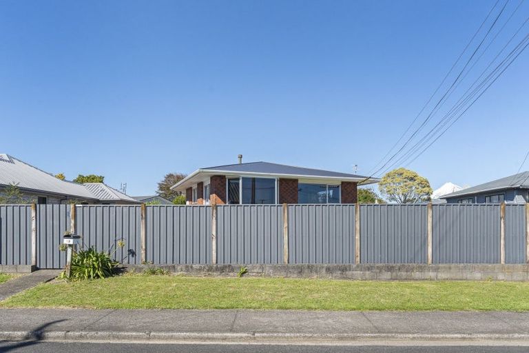 Photo of property in 12 Saxton Road, Upper Vogeltown, New Plymouth, 4310