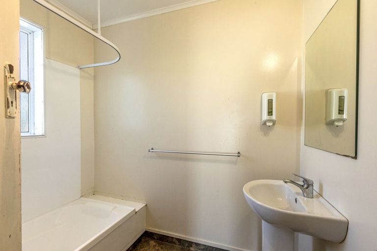 Photo of property in 90 Racecourse Road, Waipukurau, 4200