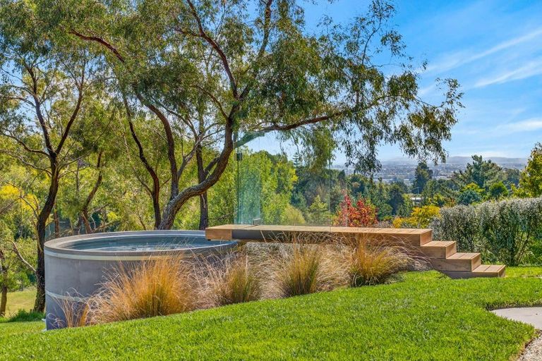 Photo of property in 248 Durham Drive, Havelock North, 4130