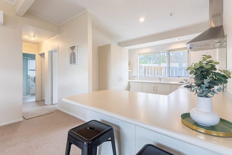 Photo of property in 2a Kokako Road, Otaihanga, Paraparaumu, 5036