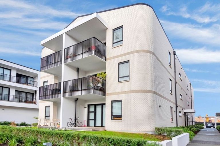 Photo of property in 101/10 Nugget Avenue, Hobsonville, Auckland, 0616