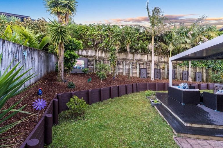 Photo of property in 10 Finsbury Place, Henderson, Auckland, 0612