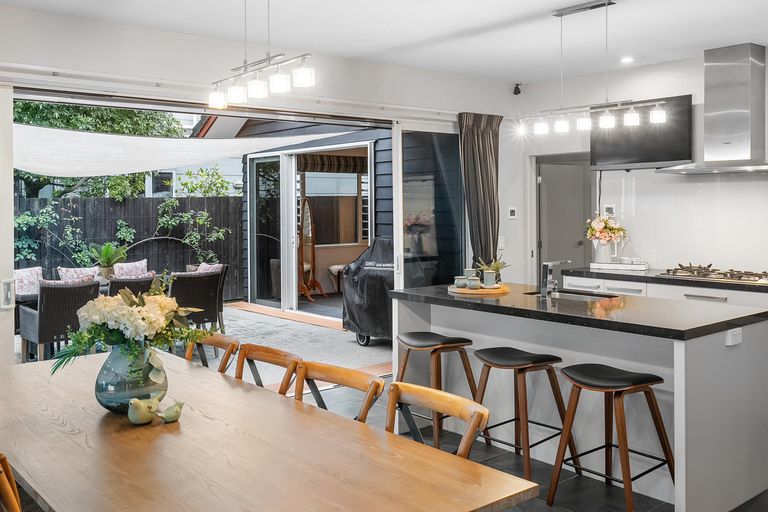 Photo of property in 10 Lake Drive, Karaka, Papakura, 2113