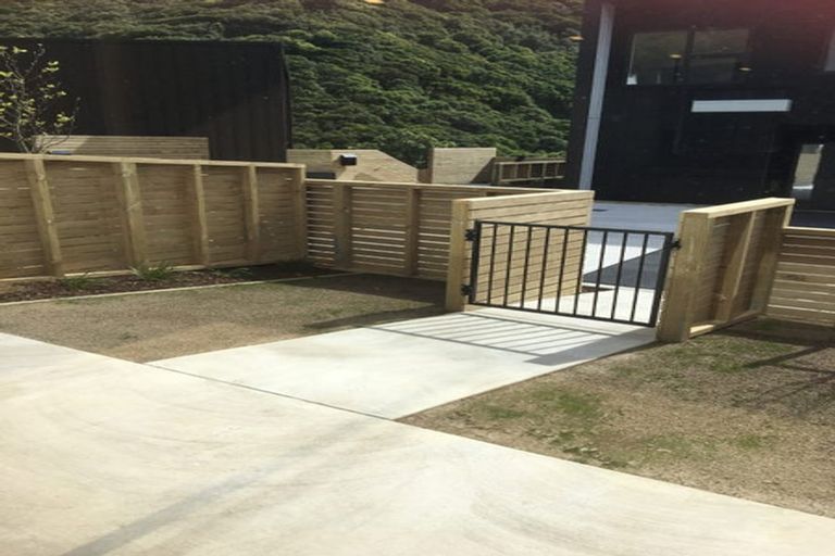 Photo of property in 24 Rua Kai Way, Brooklyn, Wellington, 6021