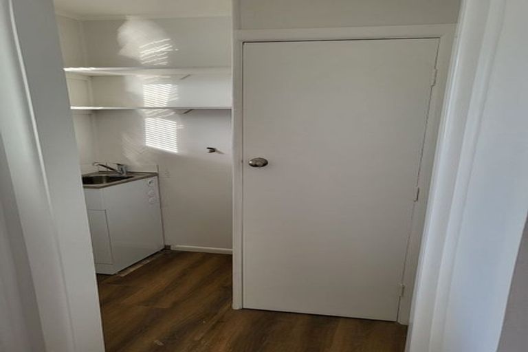 Photo of property in 4a Ngahina Street, Paraparaumu, 5032