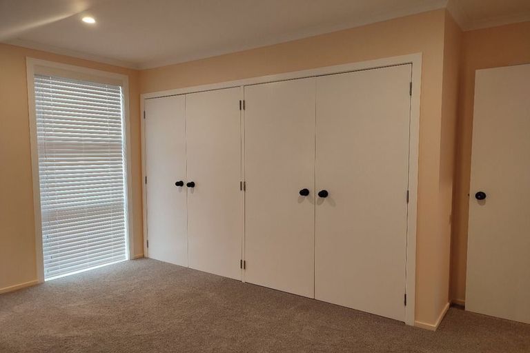 Photo of property in 111b Colwill Road, Massey, Auckland, 0614