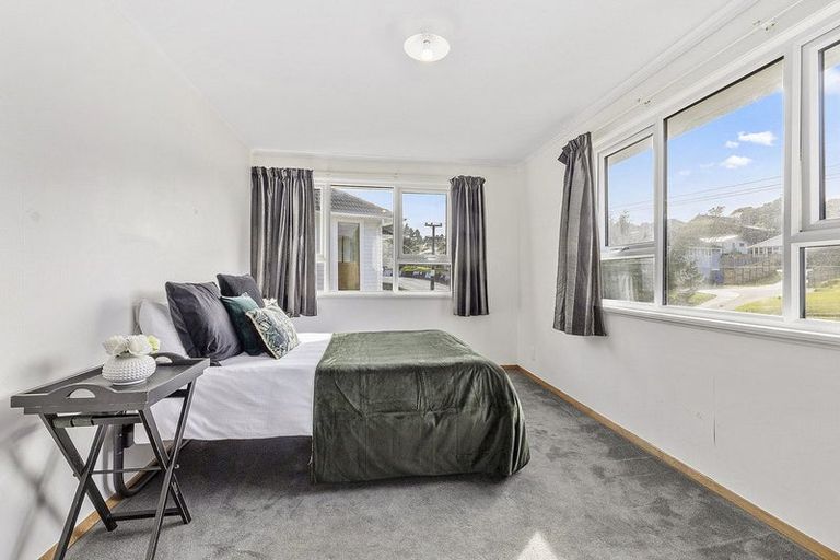Photo of property in 73 Dimock Street, Titahi Bay, Porirua, 5022
