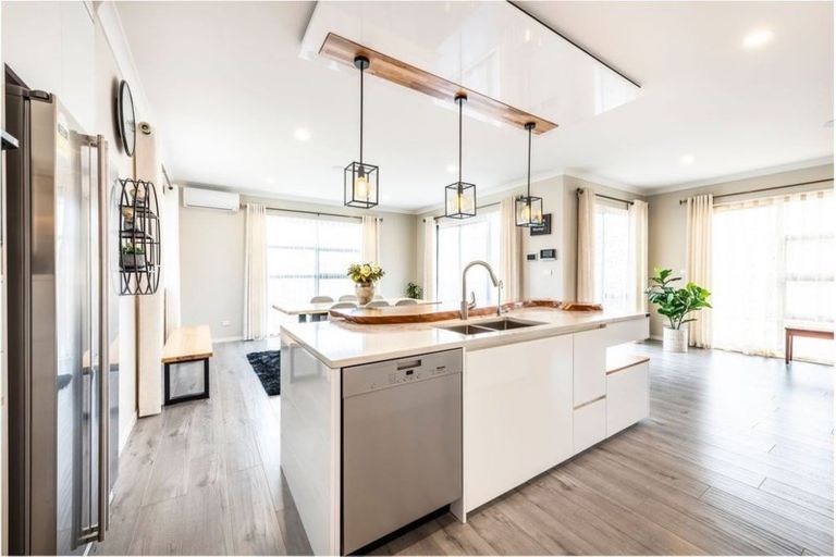 Photo of property in 4 Drumconnell Drive, Flat Bush, Auckland, 2019