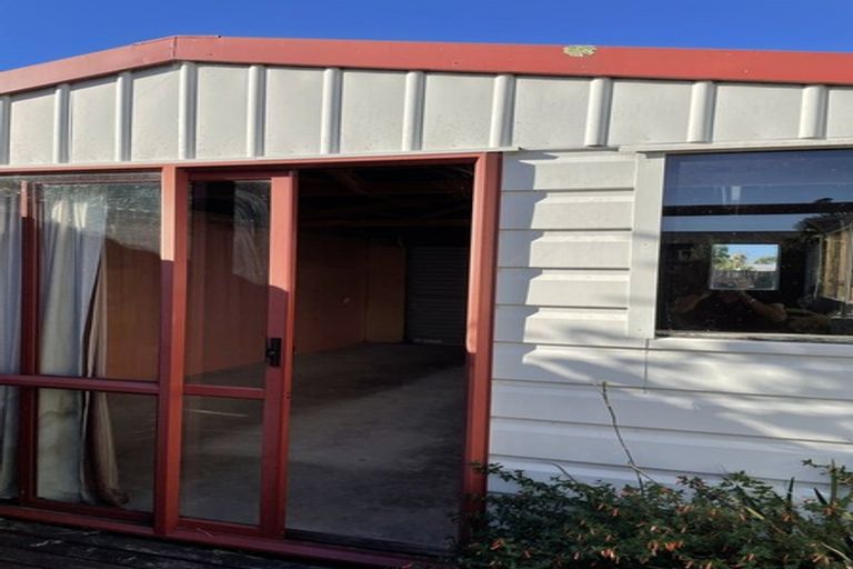 Photo of property in 17 Durham Avenue, Tamatea, Napier, 4112