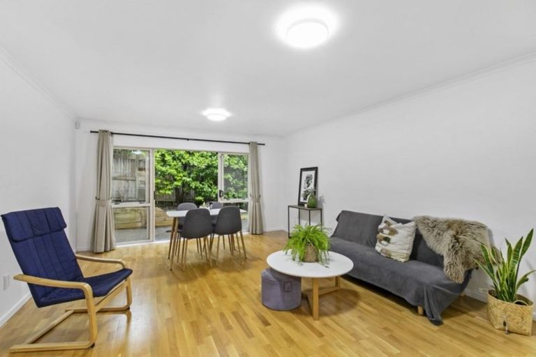 Photo of property in 52 Totara Views Drive, Red Beach, 0932